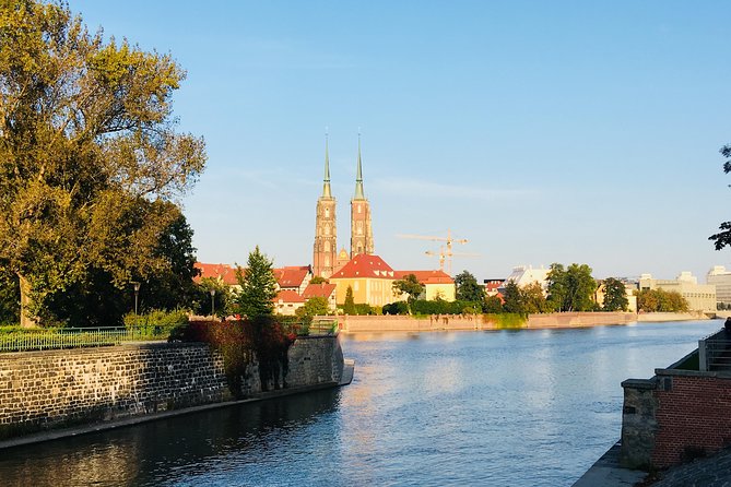 Wroclaw Old Town Guided Walking Tour - Inclusions and Logistics