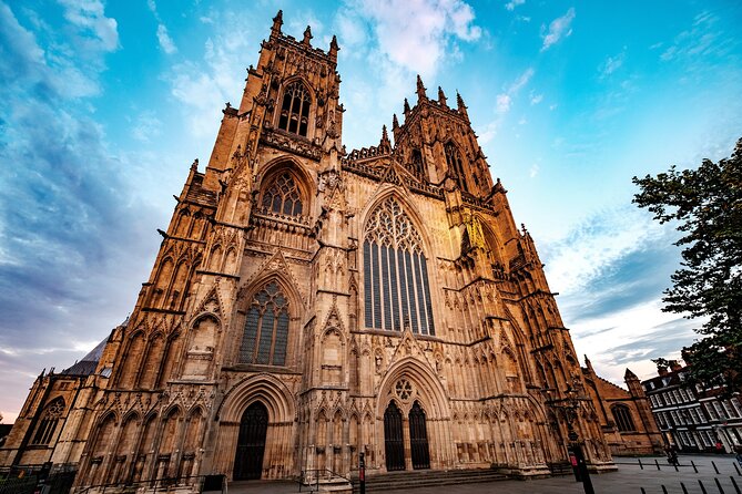 York by Rail Overnight Tour From London With Hop-On Hop-Off Bus - Hop-On Hop-Off Bus Experience