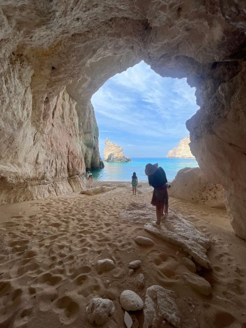 Zakynthos: VIP Land & Sea Tour to Navagio & Blue Caves - Tour Duration & Languages