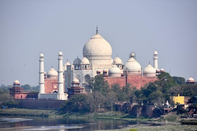 2-Day Tour to the Taj Mahal, Agra From Kolkata With Both Side Commercial Flights - Common questions