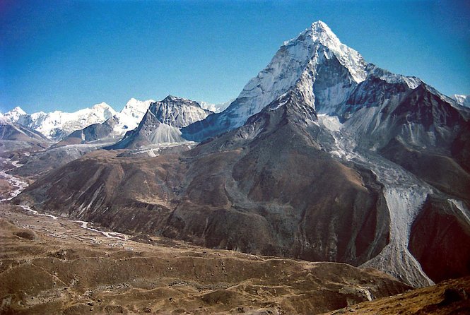 29 Days Mt. Everest AMA DABLAM Expedition - Accommodation and Meals