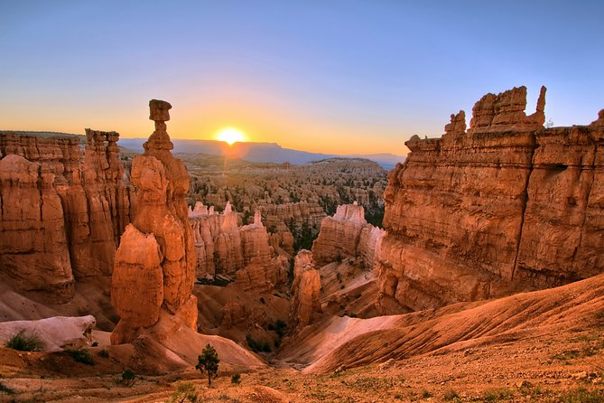 3-Day Southwest National Parks Private Tour From Las Vegas - Accommodations and Meals