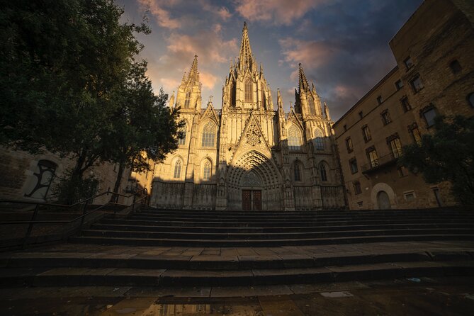 3-Hour Private Barcelona Gothic Quarter Photography Tour - Photography Equipment Needed