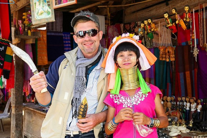 4-Day Highlights of Chiang Rai Karen Village & Golden Triangle - Local Cuisine and Dining Experiences