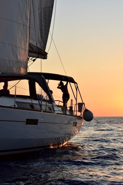 5-Day Crewed Charter The Discovery Beneteau Oceanis 45 - Inclusions and Expenses