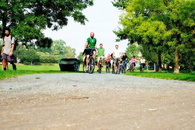 5-hour Guided Bike Tour in Berlin Deep Drive - Insider Tips