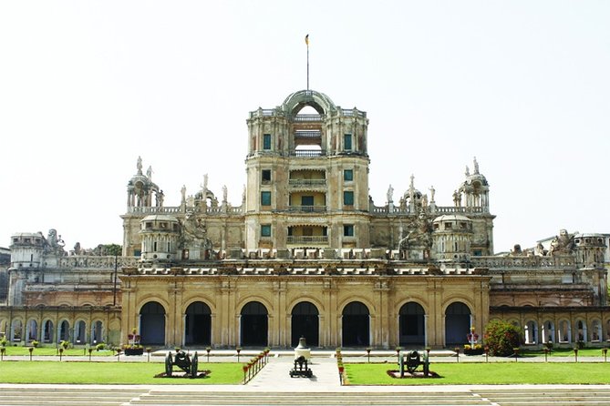 6-Hour Lucknow Sightseeing Tour With Hotel Pickup - Recommended Attire Details