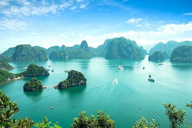 8-Day Discover Northern Vietnam Highlight: Hanoi - Ninh Binh - Sapa - Halong Bay - Trekking Adventures in Sapa