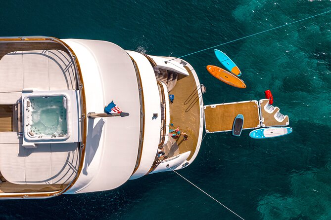 8-Days Private Yacht Charter With MY Cristal in Croatia - Crew and Service