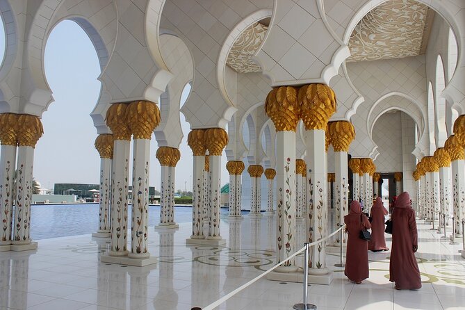 Abu Dhabi Private City Tour With Local Guide - Exclusive Sightseeing Spots