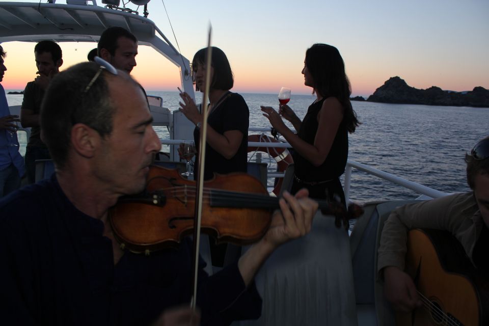 Ajaccio/Porticcio: Sanguinaires Sunset Cruise & Wine Tasting - Activity Description