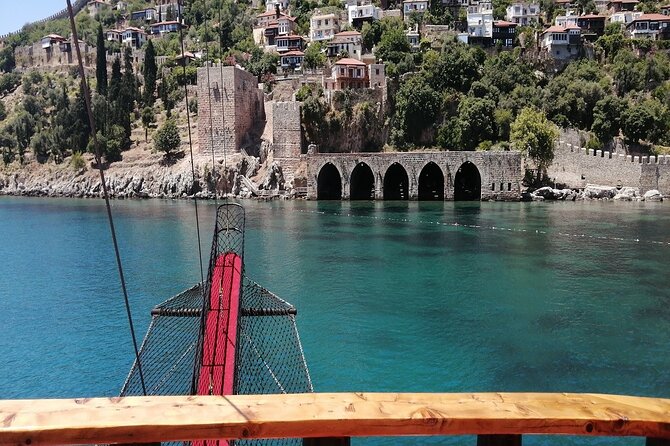 Alanya Pirate Boat Trip With Lunch and Soft Drinks - Addressing Feedback and Improving Services