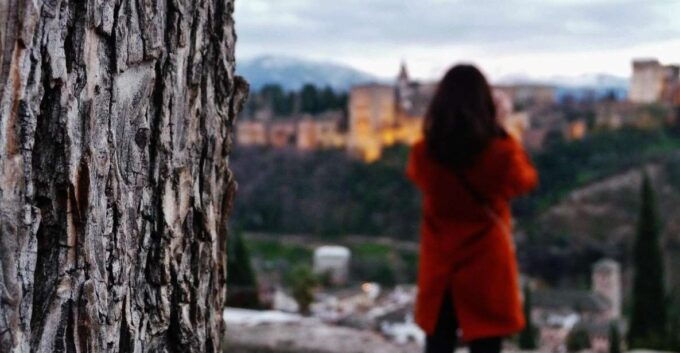 Albayzin and Sacromonte Private Tour at Sunset - Explore Sacromonte Caves