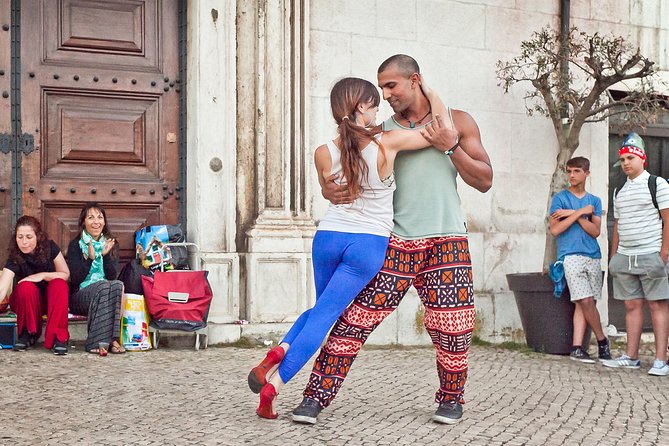 Alfama - The Kaleidoscopic District Private Walking Tour - Tile Authenticity