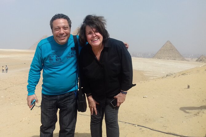 All Inclusive Full-Day Tour to Pyramids, Museum, Mosque and Felucca - Guide and Egyptologist Insight