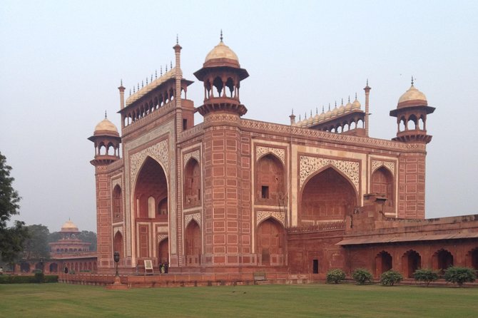 All Inclusive Private Tour of Tajmahal, Agra Fort and Baby Taj From New Delhi - Tips for the Tour