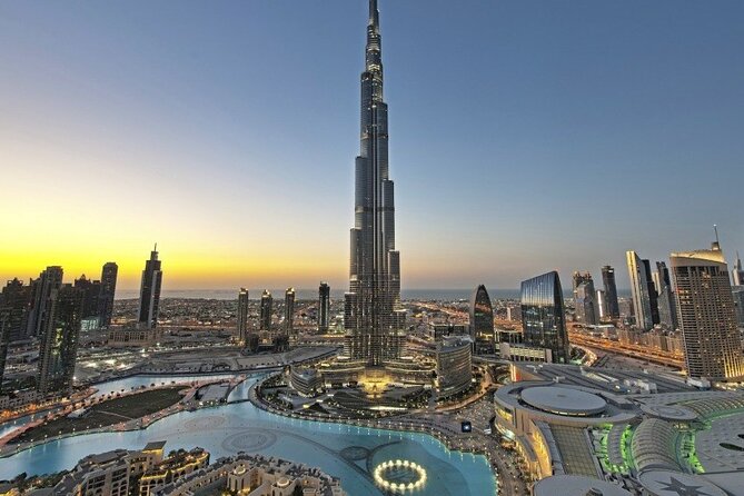 Amazing Dinner Burj Khalifa With Tickets - Visual and Gastronomic Delights