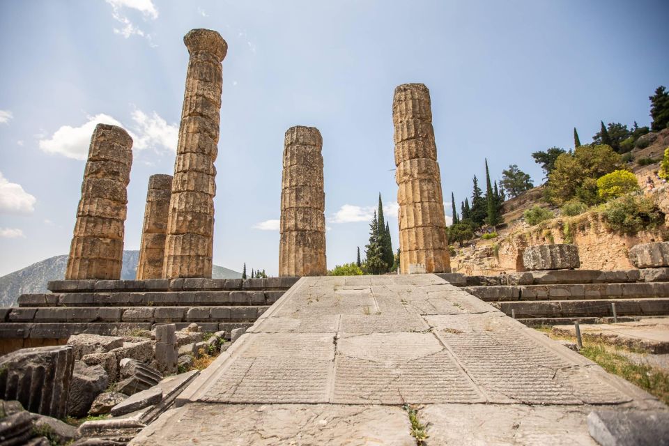 Athens: Delphi Small-Group Day Experience & Arachova Visit - Itinerary