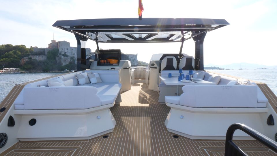 Athens: Private Daily Yacht Cruise to Spetses and Porto Heli - Inclusions