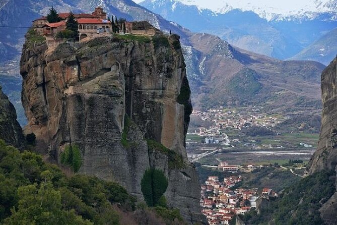 Athens to Meteora Full-Day Private Tour, Lifetime Trip - Meteora Monasteries Exploration