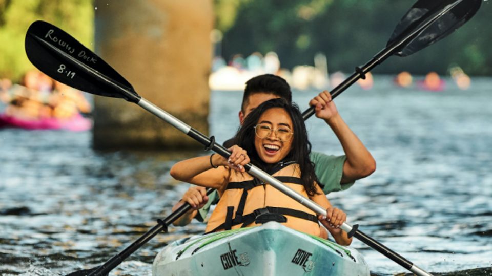 Austin: Congress Avenue Sunset Bat Kayaking Tour - Detailed Description