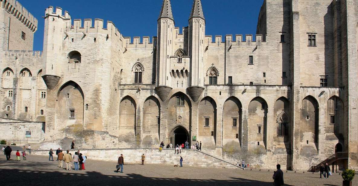 Avignon: Tour With Private Guide - Full Description