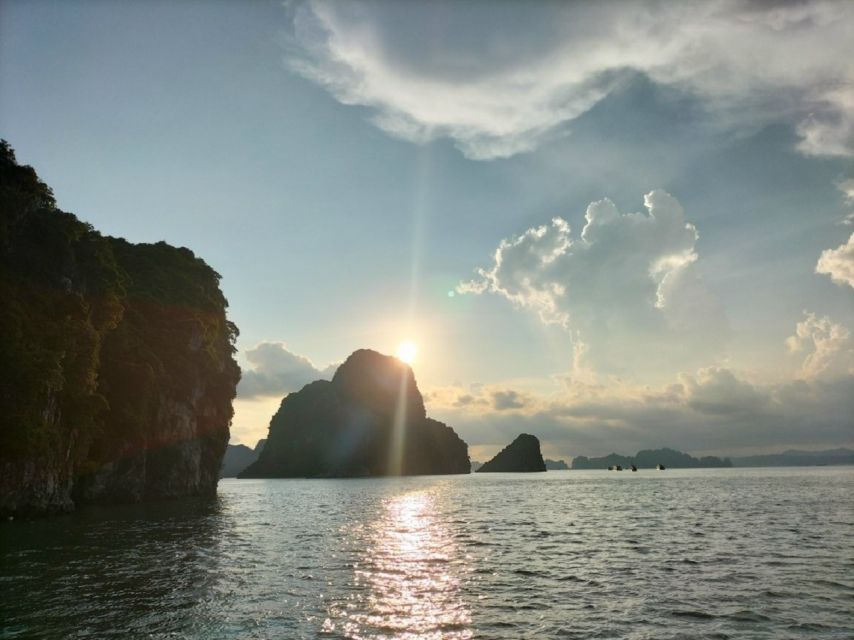 Bai Tu Long Bay 2 Day 1 Night Cruise - Onboard Activities and Excursions