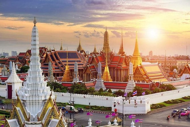 Bangkok Airport Transfers: Bangkok City to Bangkok Airport BKK in Luxury Van - Group Size and Pricing