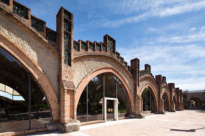 Barcelona Countryside Fullday Wine and Cava Tastings With Lunch - Enjoy a Delightful Lunch