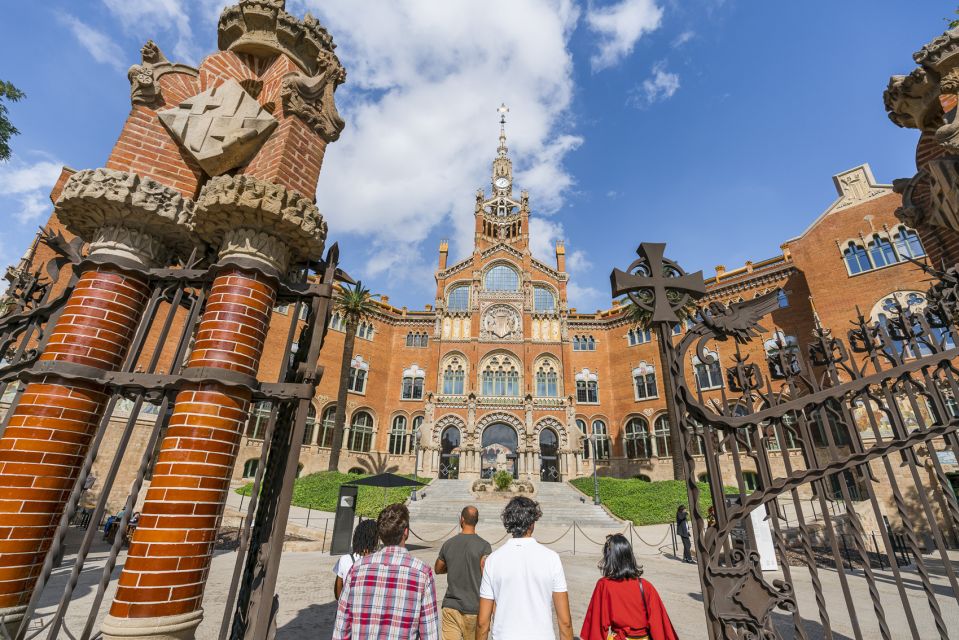 Barcelona: Gaudi Architecture and Modernism Tour - Vespa Adventure Details