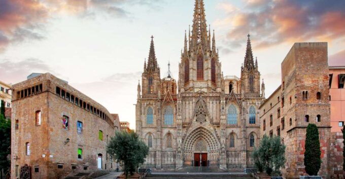 Barcelona: Gothic Quarter Smartphone Audio Walking Tour - Meeting Point and Instructions