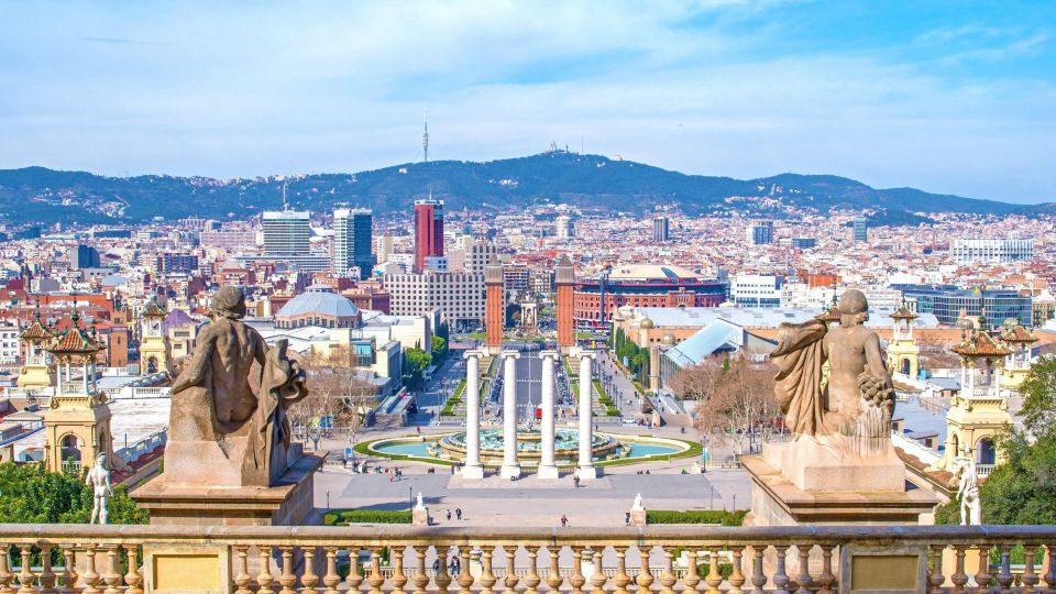 Barcelona Highlights Small Group Half-Day Tour With Pickup - Tour Itinerary Highlights