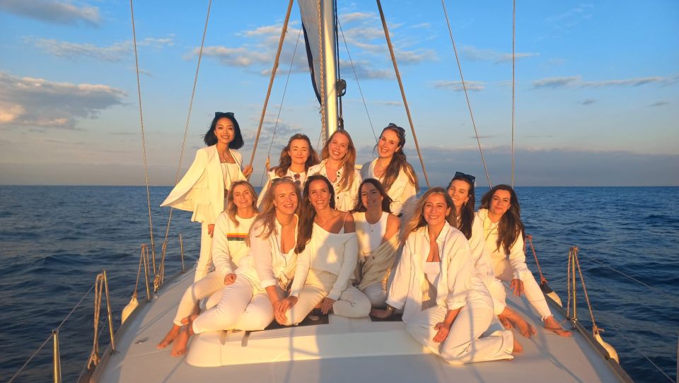 Barcelona: Luxury Private Yacht Cruise - Highlights of the Cruise