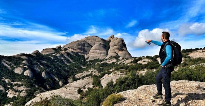 Barcelona: Montserrat Hiking Experience and Monastery Visit - Full Description