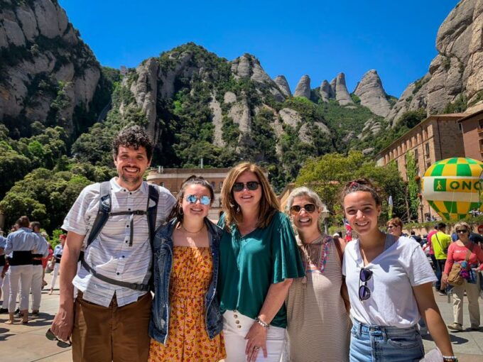 Barcelona: Montserrat Private Trip With Cable Car and Lunch - Customer Feedback