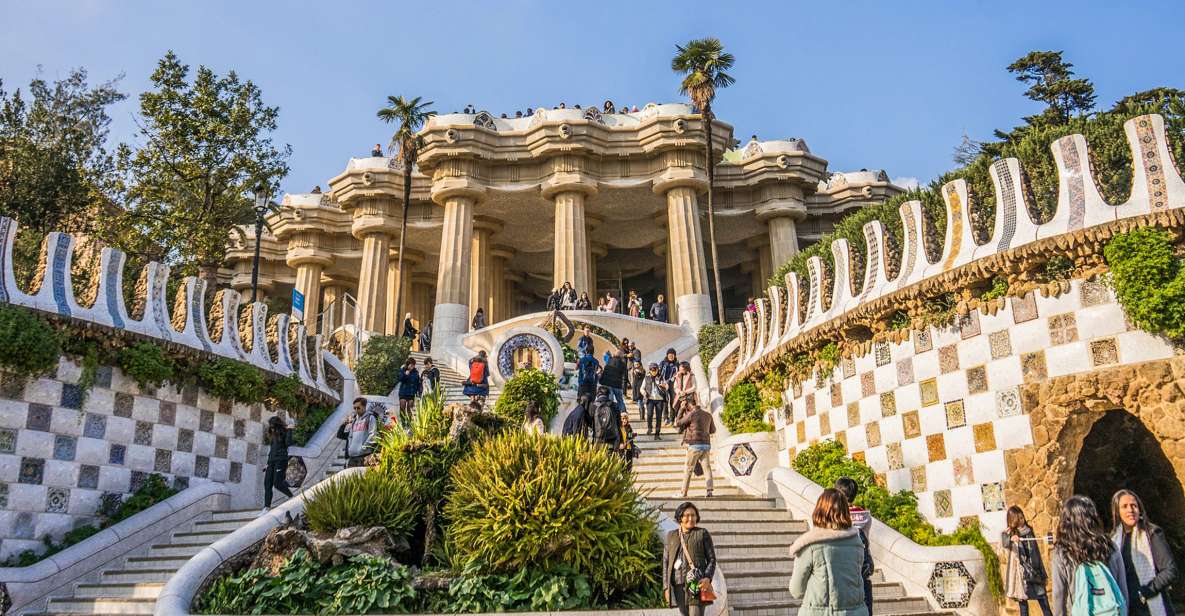 Barcelona: Park Guell Guided Tour With Skip-The-Line Access - Location & Starting Point