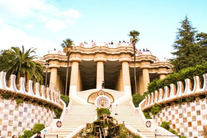 Barcelona: Park Güell & La Sagrada Familia Tickets and Tour - Participant Information