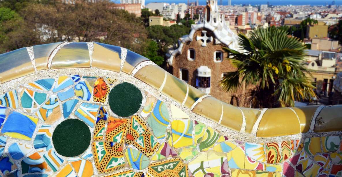 Barcelona & Park Güell: Private Half-Day Tour With Pickup - Itinerary