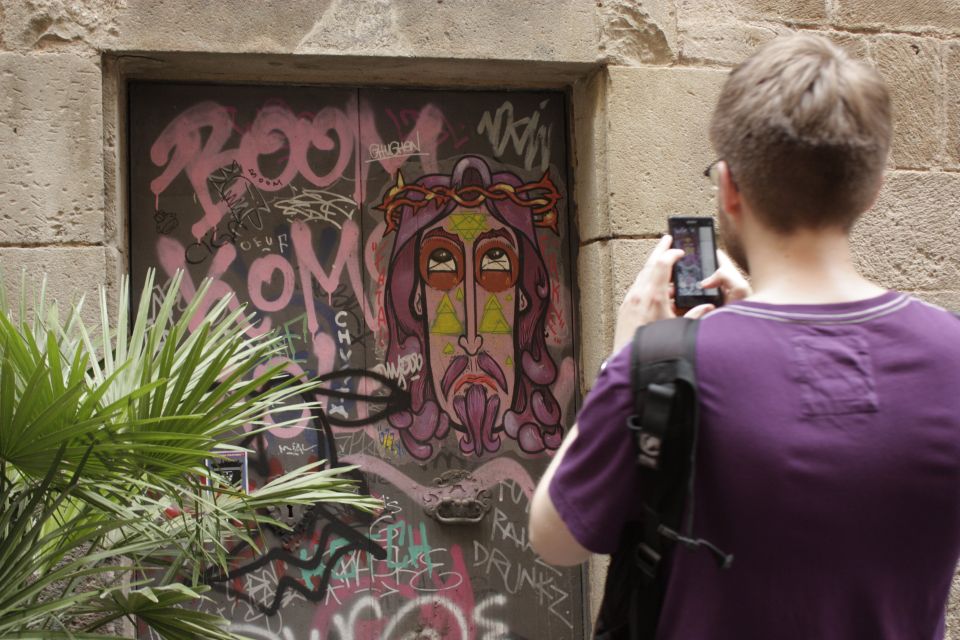 Barcelona: Raval Street Art and Graffiti Walking Tour - Activity Highlights
