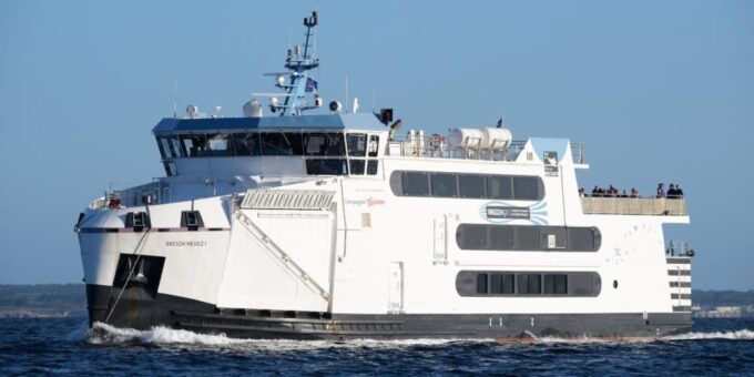 Belle-Île-en-Mer: Ferry Crossing to Sauzon - Ferry Crossing Inclusions