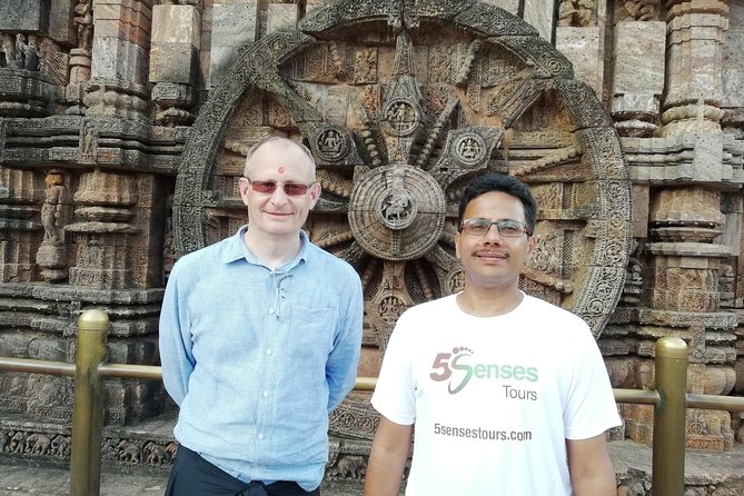 Bhubaneswar City Tour & Konark Sun Temple in Private Car With Guide - Traveler Reviews