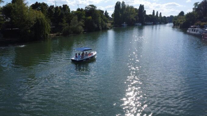 Boat Rental Without License on the Seine - Experience Highlights