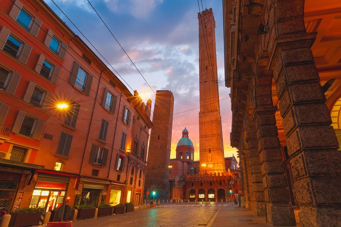 Bologna By Night Walking Tour - Reviews and Ratings