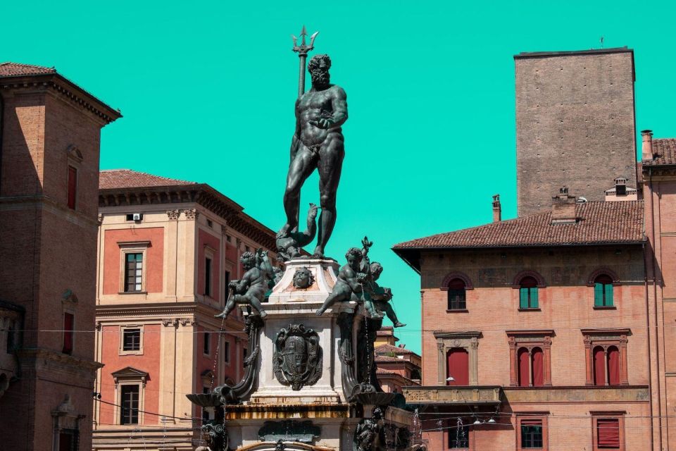 Bologna: Walking In-App Audio Tour on Your Phone (ENG) - Tour Features