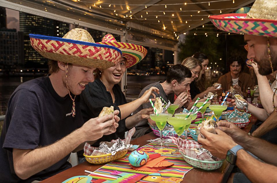 Brisbane: Mexican Fiesta Twilight Kayaking River Tour - Tour Description