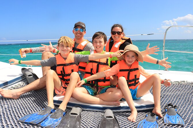 Catamaran Cruise in Riviera Maya With Snorkeling & Beach Club - Traveler Feedback