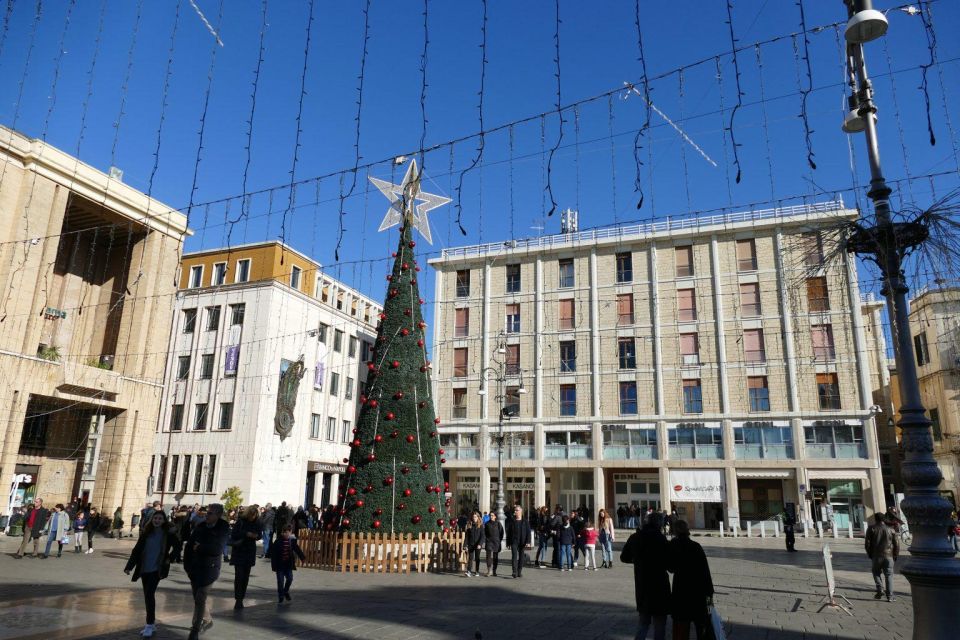 Charming Christmas Walking Tour in Lecce - Full Description