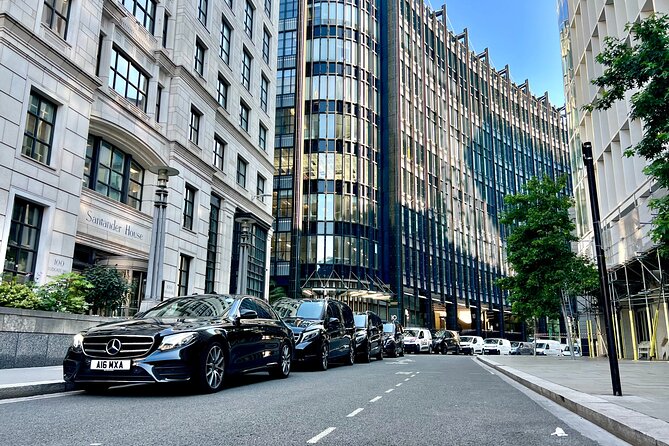 Chauffeur Limo Services Heathrow Airport to & From London Hotels - Pickup Details at Heathrow Terminals