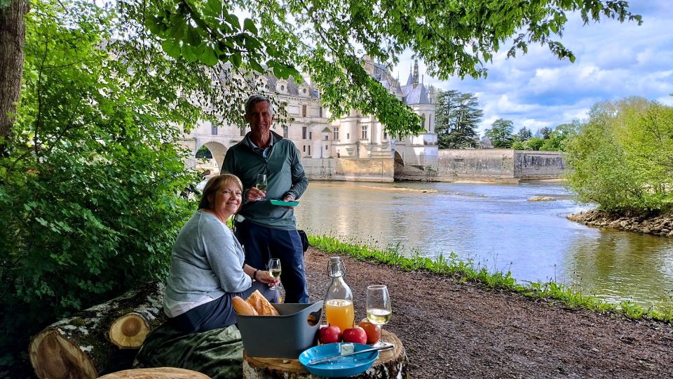 Chenonceau: Guided Ebike Ride and Wine & Cheese Picnic Lunch - Duration: 4.5 Hours