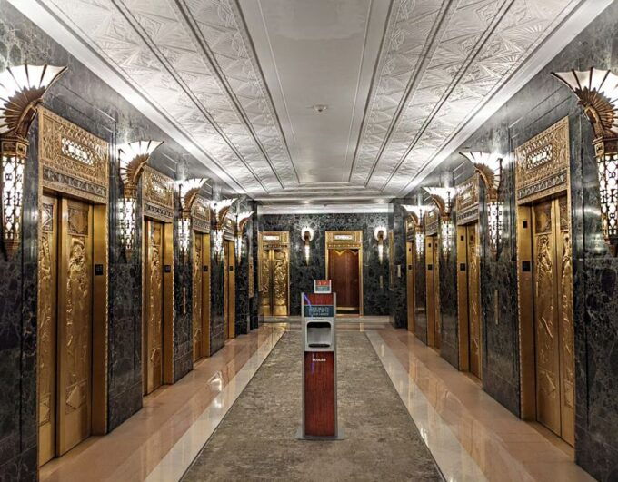 Chicago Walking Tour: See Inside Art Deco Masterpieces - Inclusions and Expert Guide